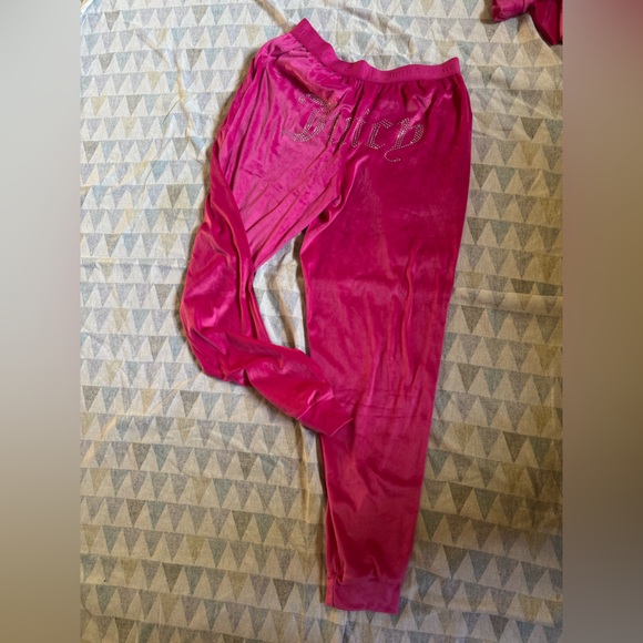 NWT Juicy Couture Fuchsia Velour Sleepwear - Picture 3 of 3
